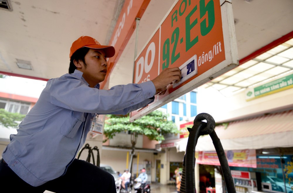 Các doanh nghiệp nói gì về xăng E5?