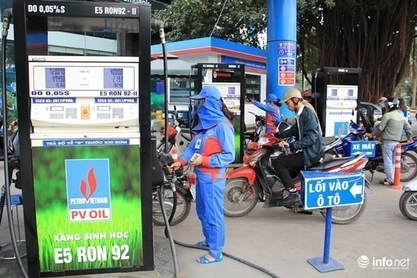 Để xuất việc loại bỏ xăng RON92, chỉ bán xăng sinh học