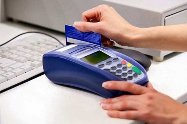 Những nơi có nguy cơ bị mất thông tin khi quẹt thẻ tín dụng