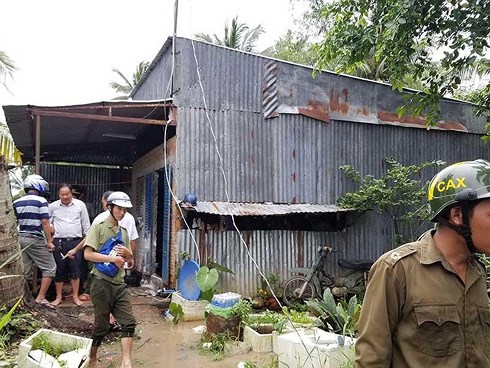 TIN TỨC MỚI - Vụ phóng hỏa đoàn cưỡng chế ở Cà Mau: Tạm giữ 3 người, truy tìm 2 người bỏ trốn