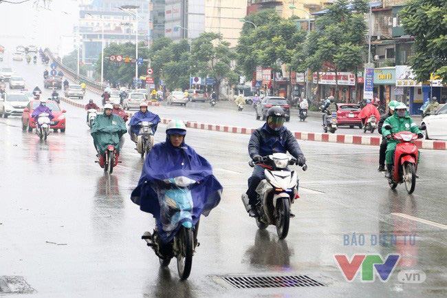 TIN TỨC MỚI - Mưa diện rộng ở Bắc Bộ, Bắc Trung Bộ sẽ còn tiếp diễn trong hôm nay