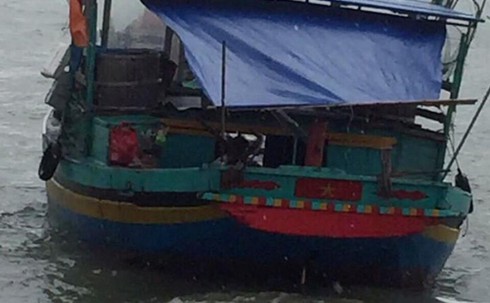 TIN TỨC MỚI - Đánh cá cách bờ 22 hải lý, một ngư dân Hà Tĩnh mất tích bí ẩn trong đêm