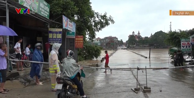 TIN TỨC MỚI - Ngập do mưa lớn tại miền Trung
