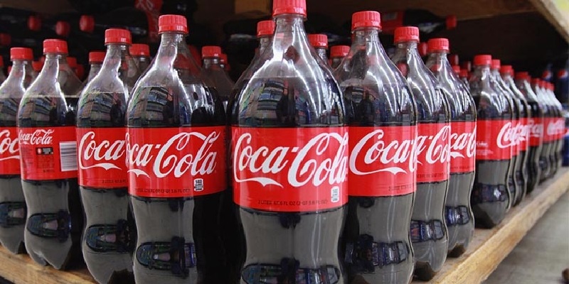 Coca-Cola%20xử%20lý%20rác%20thải%20nhựa.jpg