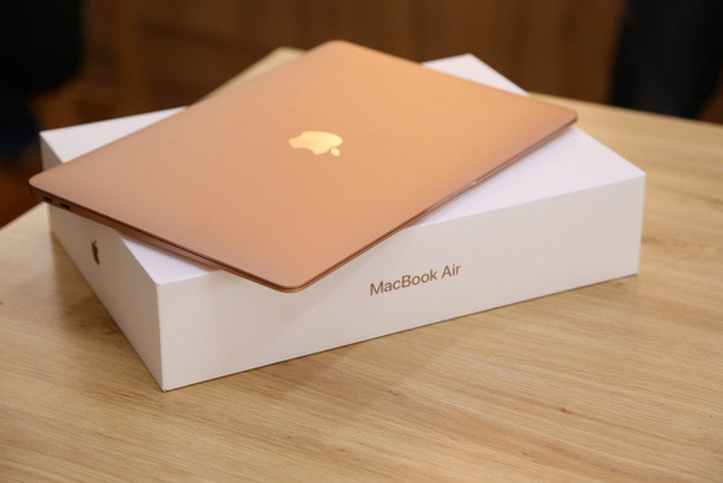 gia-ban-va-ngay-len-ke-cua-ipad-pro-macbook-air-2018-chinh-hang-tai-viet-nam-2.jpg