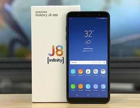 them-khach-hang-to-lazada-nuot-khuyen-mai-dien-thoai-samsung-j8.jpg
