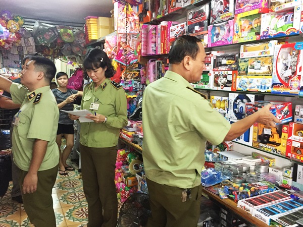tran-lan-hang-gia-tren-thi-truong-dip-cuoi-nam-ai-la-nguoi-chiu-trach-nhiem.jpg