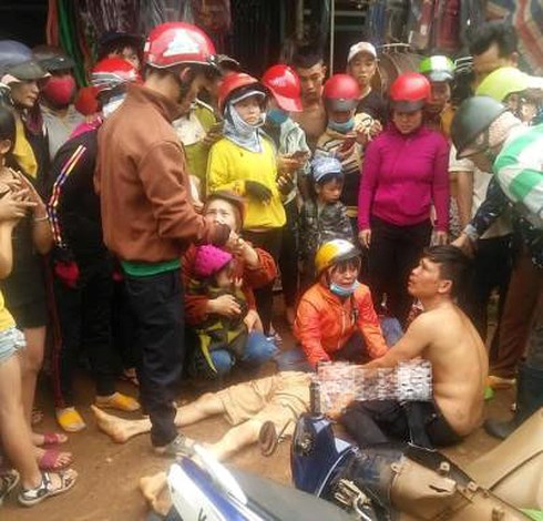 dak-nong-gay-tai-nan-roi-vu-va-cho-csgt-hang-tram-nguoi-keo-den-hien-truong-1.jpg