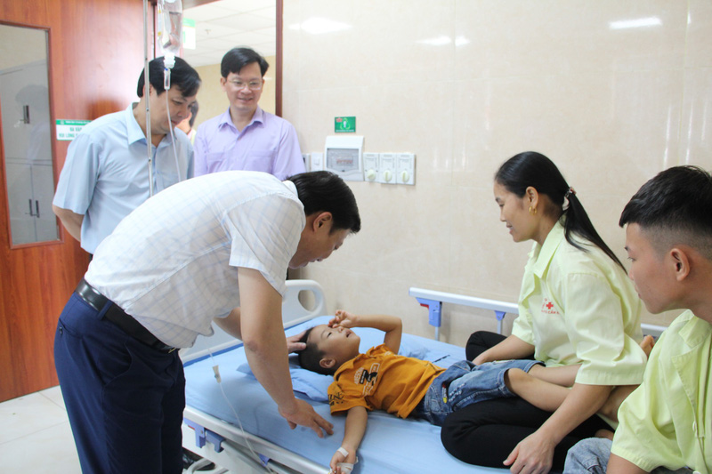 phu-tho-80-tre-mam-non-nhap-vien-nghi-ngo-doc-thuc-pham-1.jpg