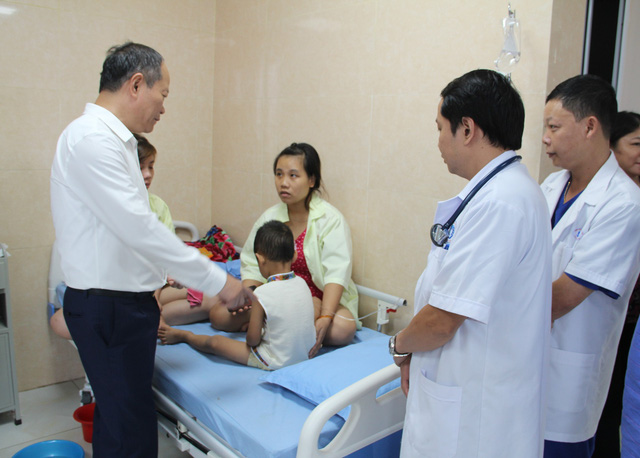 phu-tho-80-tre-mam-non-nhap-vien-nghi-ngo-doc-thuc-pham-3.jpg