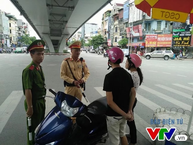 se-chi-con-4-truong-hop-csgt-duoc-dung-xe-kiem-tra.jpg