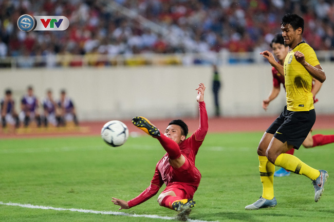 anh-khoanh-khac-thien-tai-cua-quang-hai-giup-dt-viet-nam-thang-dt-malaysia-1.jpg